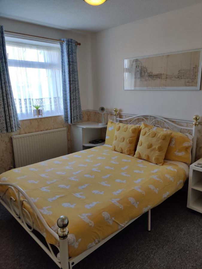 Cameron Court Couette-café 3*